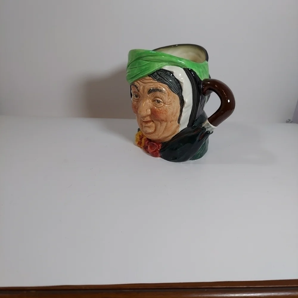 Royal Doulton large royal